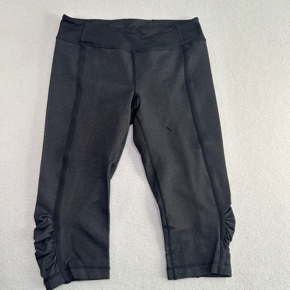 Lululemon Cropped Leggings Women Size 6 Black Denim Look Ruched Hem Athletic